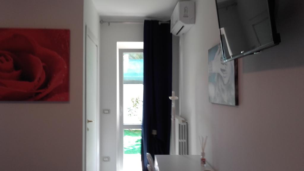 Le Tre Rose Bed & Breakfast Casamassima Exterior photo