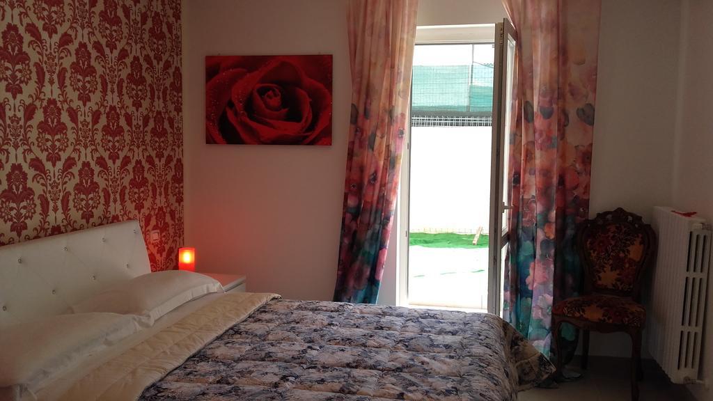 Le Tre Rose Bed & Breakfast Casamassima Exterior photo