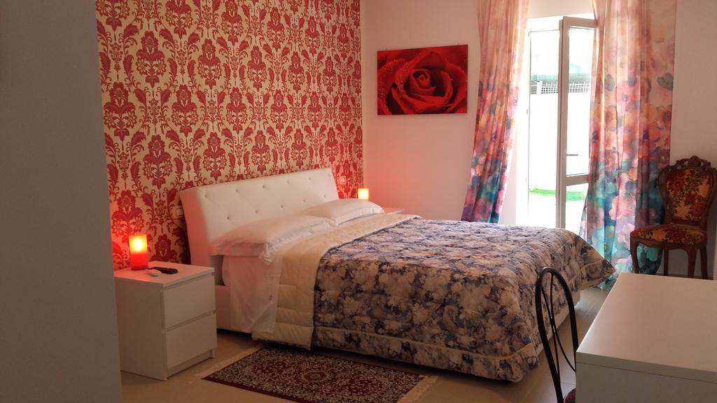 Le Tre Rose Bed & Breakfast Casamassima Exterior photo