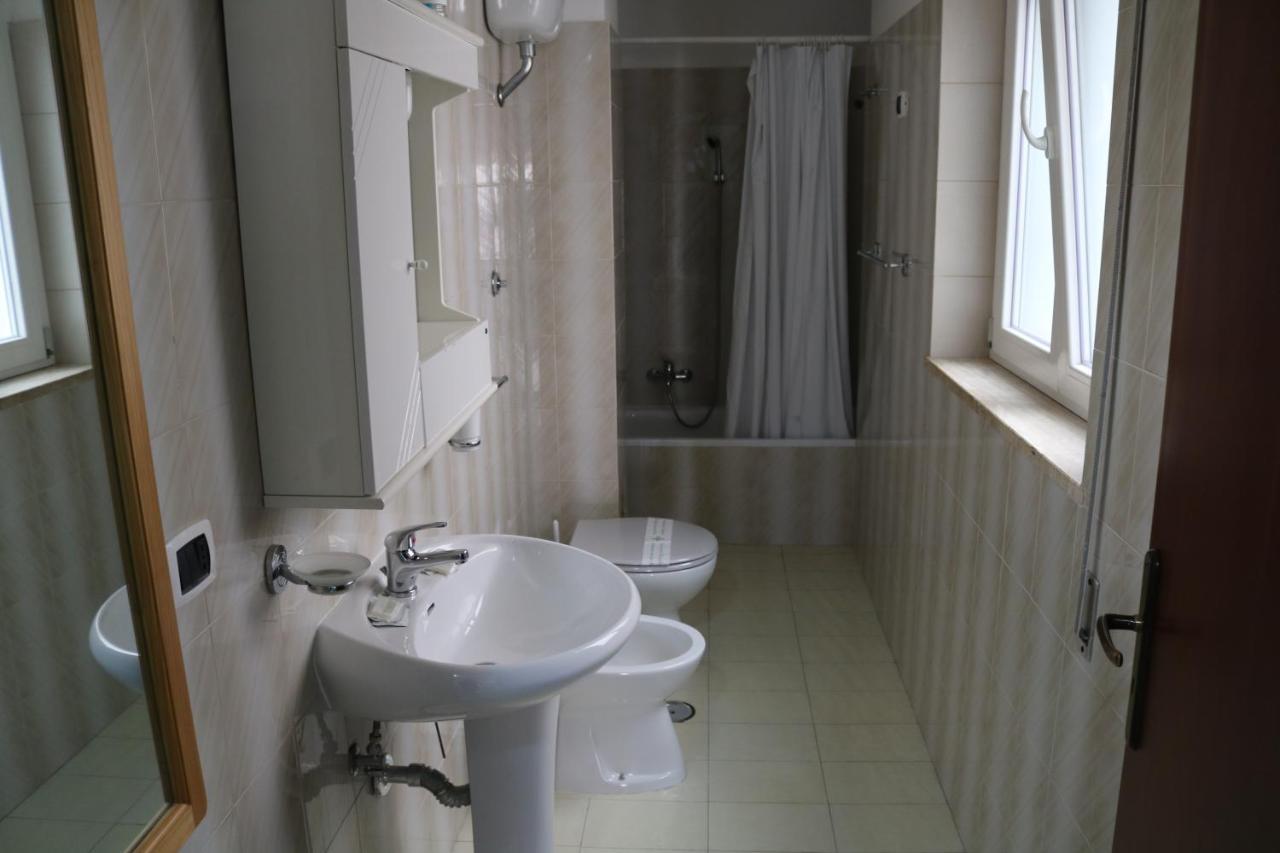 Le Tre Rose Bed & Breakfast Casamassima Exterior photo